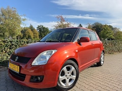 Suzuki Swift - 1.3 Bandit Sport , 5 DRS. , Clima / CarPlay Multimedia / Elec.Pakket / Cv / 15" Lm Velen