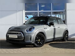 MINI Electric - Classic Camden / Sportstoelen / Stoelverwarming / LED / Cruise control / Navigatie