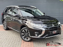 Mitsubishi Outlander - 2.0 PHEV Instyle+ Schuifdak | Trekhaak | Camera | Acc | Leder