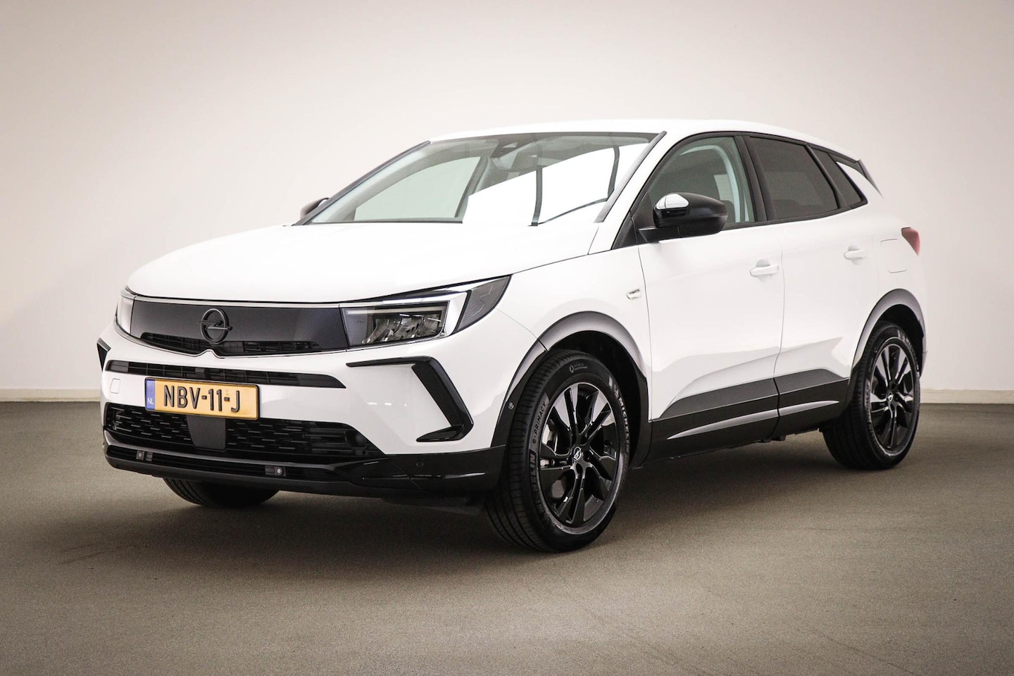 Opel Grandland - 1.6 Turbo Plug-In Hybrid GS Line | STUURVERWARMING | CLIMA | DAB | APPLE | CAMERA - AutoWereld.nl