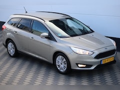 Ford Focus Wagon - 1.0 Titanium Navi PDC Cruise Winterpakket