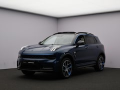 Lynk & Co 01 - 1.5 / Carplay / Camera / Adaptive Cruise / Panoramadak / Dodehoekdetectie / Stoelverwarmin