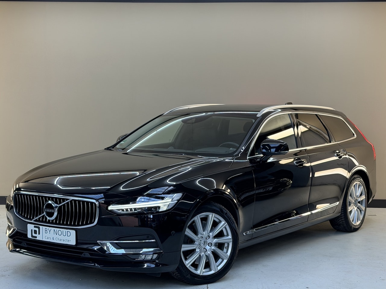 Volvo V90 - 2.0 T6 AWD Inscription 2.0 T6 AWD Inscription, 320Pk, 2017, 2de eigenaar, Bowers en Wilkens, Stoel verwarming + v - AutoWereld.nl