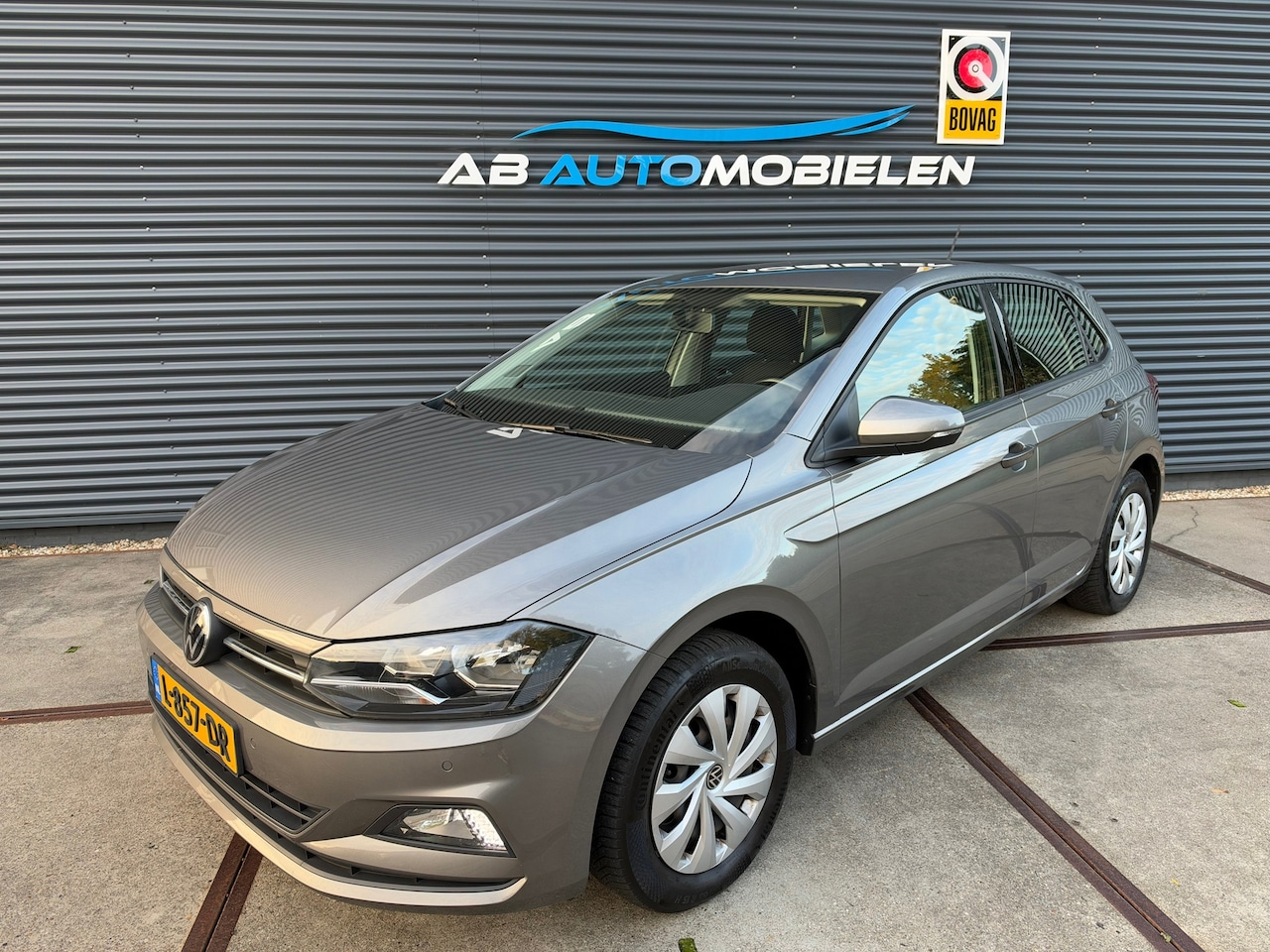 Volkswagen Polo - 1.0 TSI Comfortline PARKEERSENSOREN/ CARPLAY/ NAVI - AutoWereld.nl