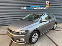 Volkswagen Polo - 1.0 TSI Comfortline PARKEERSENSOREN/ CARPLAY/ NAVI