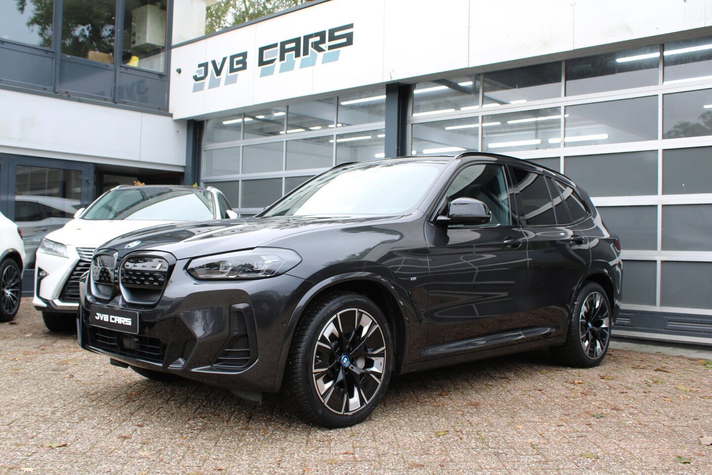 BMW iX3 - High Executive 80 kWh/pano/Mpakket - AutoWereld.nl