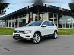 Volkswagen Tiguan - 1.4 TSI ACT Highline | TREKHAAK | PANO | CAMERA |