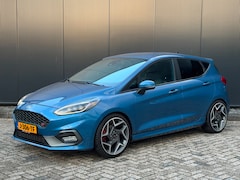 Ford Fiesta - 1.5 E.B. ST-3 | Origineel Nederlands | Milltek | Matrix LED | B&O | Camera | Half Leder |
