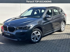 BMW X1 - xDrive25e | Navigatie | Parkeersensoren Voor & Achter | Elektrische Achterklep | Climate C