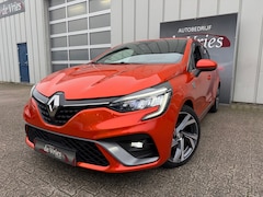 Renault Clio - 1.6 E-Tech Hybrid 140 RS Line LED / CAMERA'S / HALF LEDER / SPORTSTOELEN /