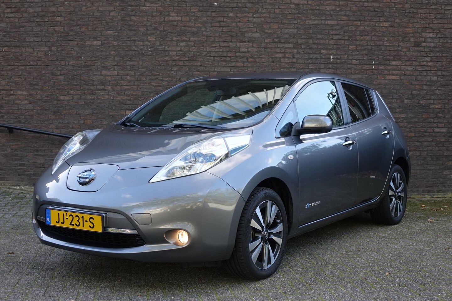 Nissan LEAF - Tekna 30 kWh 68% SOH - AutoWereld.nl