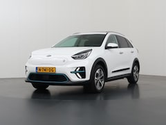 Kia e-Niro - DynamicPlusLine 64 kWh | Trekhaak | Schuif/kantel dak | Stoel/Stuurverwarming | Achteruitr