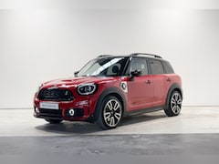 MINI Countryman - Cooper SE ALL4 John Cooper Works Essence Pack