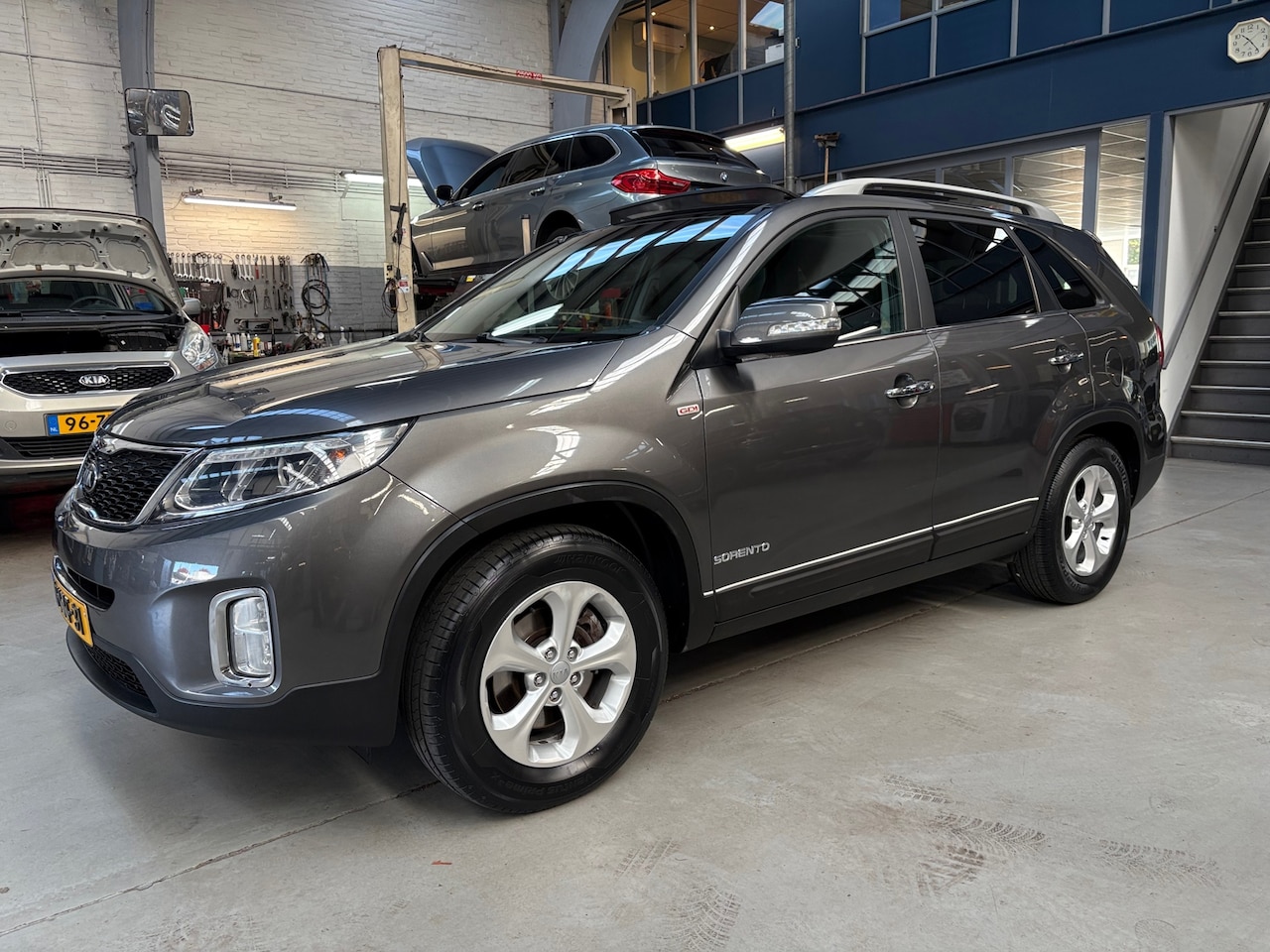 Kia Sorento - 2.4 GDi Plus Pack | Trekhaak | Navigatie | Camera | NAP | Rijklaar prijs! - AutoWereld.nl