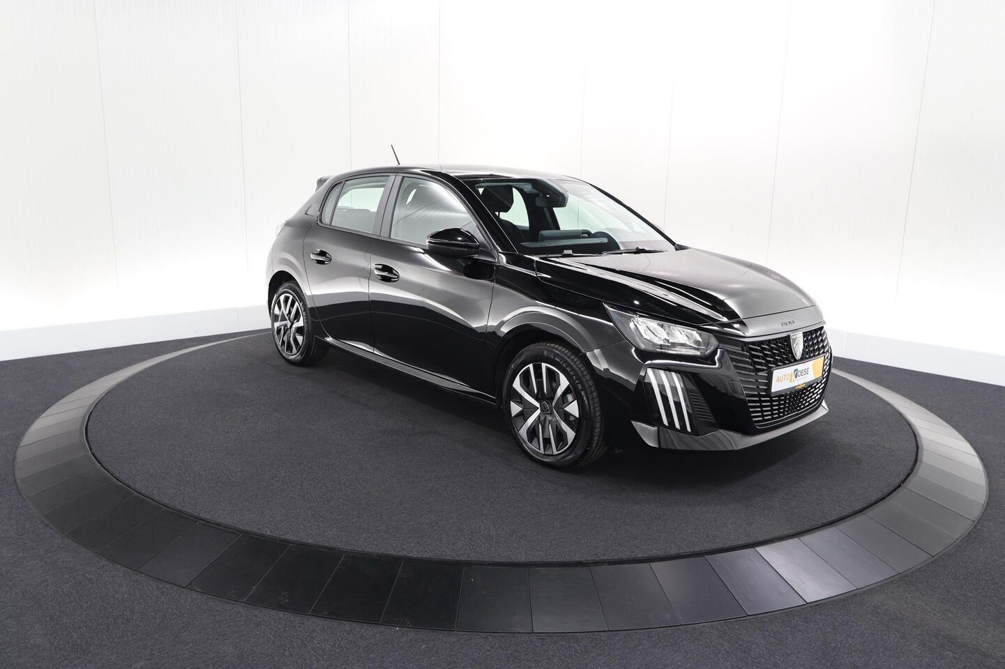 Peugeot 208 - 1.2 Hybrid 110 e-DCS6 Style | Direct Leverbaar | Apple Carplay | Parkeersensoren - AutoWereld.nl