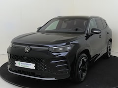 Volkswagen Tayron - 1.5 eHybrid R-Line | SoH 98% | Panoramadak | Trekhaak | 360 camera | Head-up display | Ada