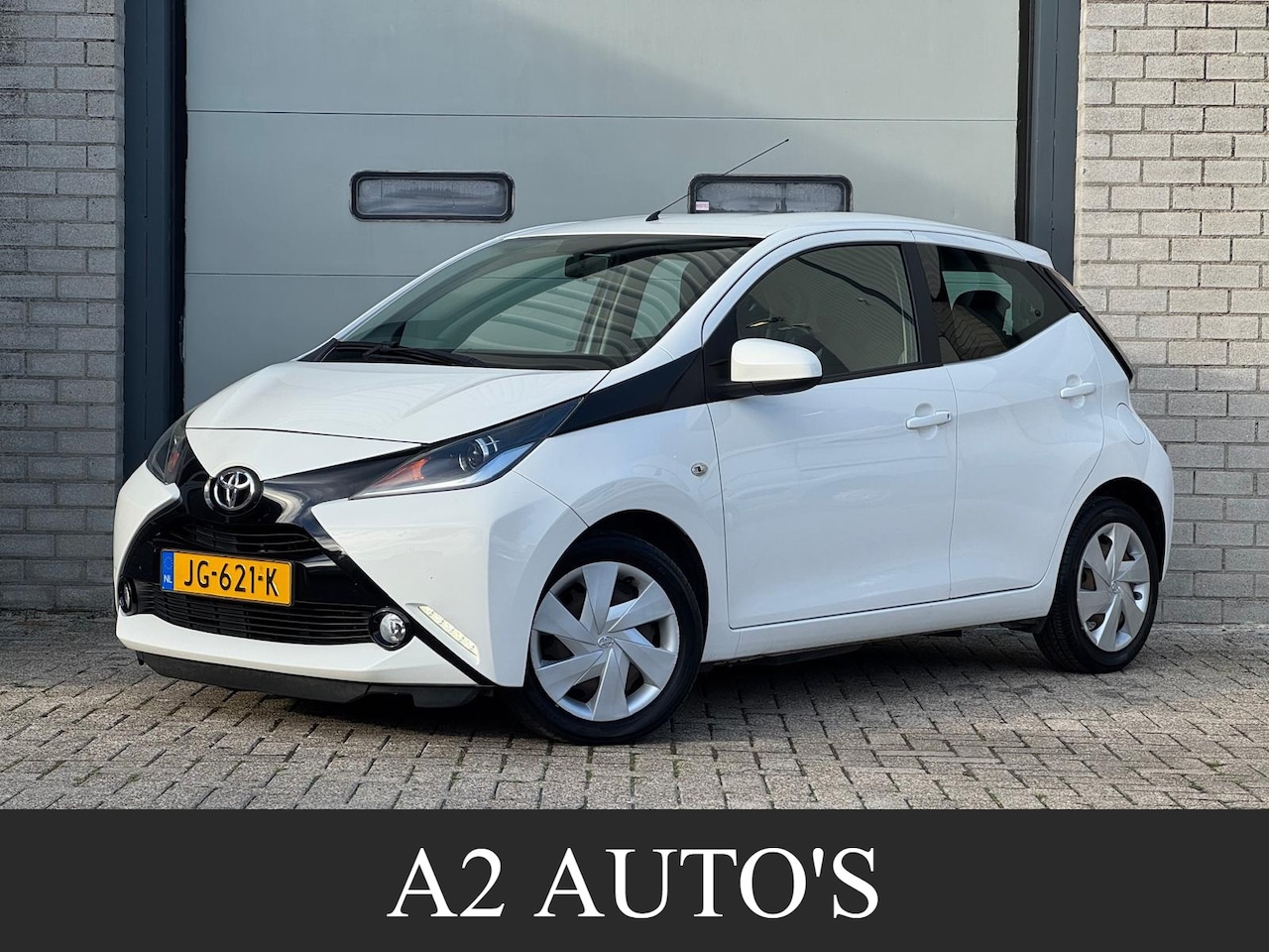 Toyota Aygo - 1.0 VVT-i x-play Airco|Camera|Nap - AutoWereld.nl