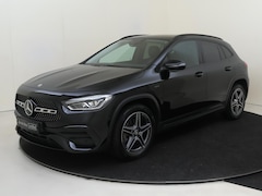 Mercedes-Benz GLA-Klasse - 250 e AMG Line Memory Seats / Parkeercamera / Nightpakket /