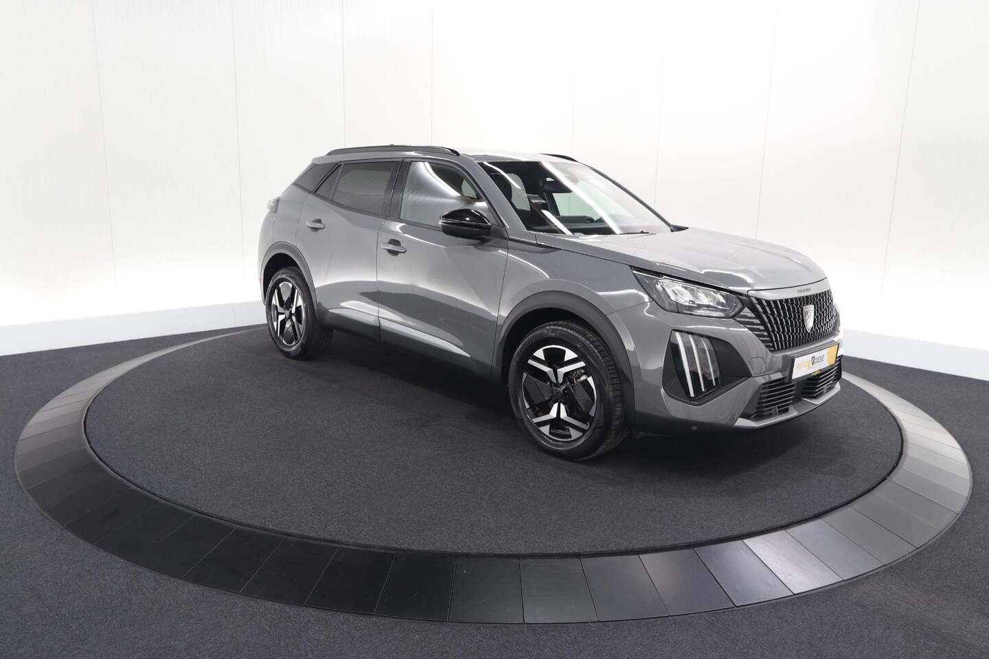 Peugeot 2008 - 1.2 Hybrid 145 Allure | Apple Carplay | Climate Control | Parkeersensoren Voor + Achter - AutoWereld.nl