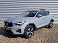Volvo XC40 - 2.0 B3 Essential AUTOMAAT | Stuur/stoelverwarming | Adaptieve Cruise | Camera | Sensoren |