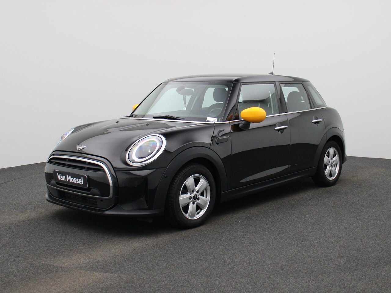 MINI 5-Deurs - 1.5 One Essential - AutoWereld.nl