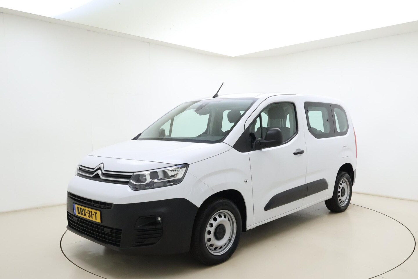 Citroën ë-Berlingo - Live 50 kWh 100% Elektrisch | 5 Persoons | DAB Radio | Geen kilometers | Parkeersensoren | - AutoWereld.nl