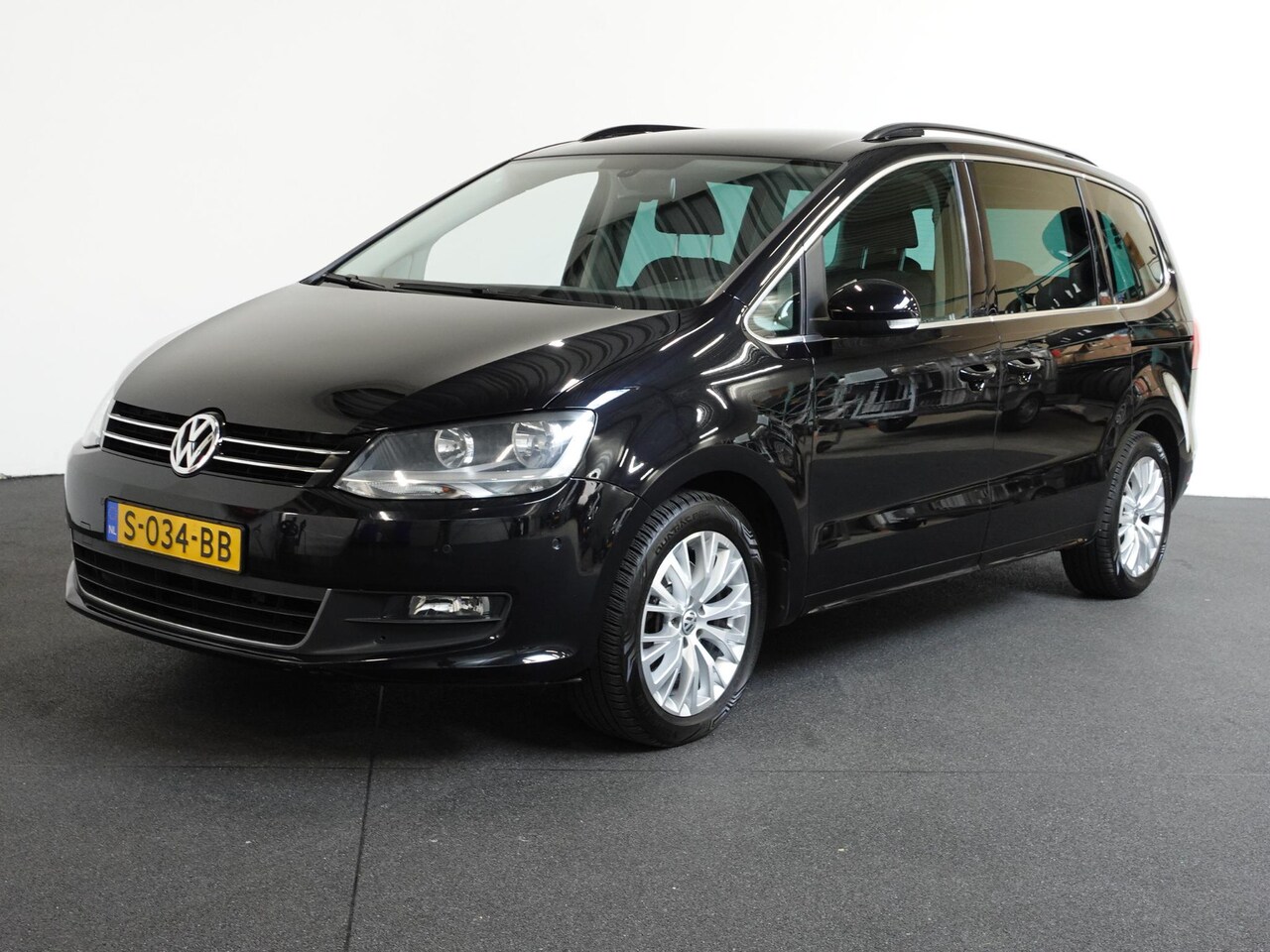 Volkswagen Sharan - 1.4 TSI Trendline 7PERSOONS 150PK HANDEL/EXPORT Navigatie Cruise control Stoelverwarming C - AutoWereld.nl
