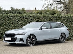 BMW 5-serie Touring - 530e | M-Sport Pro | 21" | Panorama | Harman/Kardon | Co-Pilot | Trekhaak