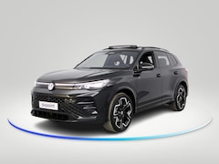 Volkswagen Tiguan - 1.5 eHybrid R-Line Edition 272 pk Automaat (DSG) | Verlengde garantie | Navigatie | Panora