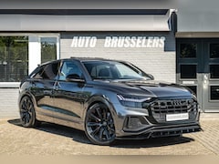 Audi Q8 - 55 TFSI e quattro Pro Line Plus Rood stiksel 22" Pano SQ8 look