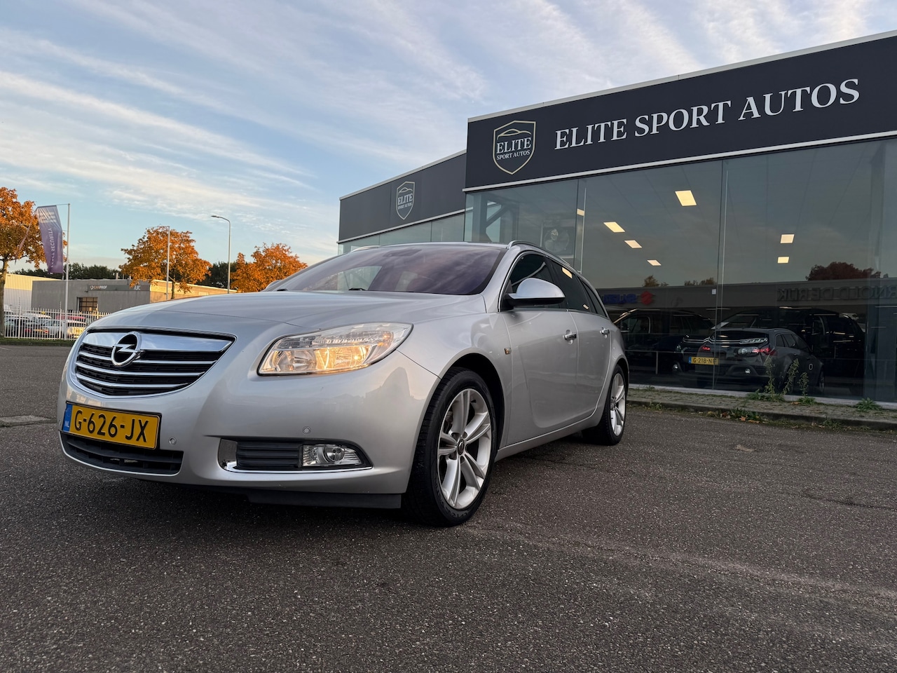 Opel Insignia Sports Tourer - 1.8 Edition I Pano I Parkeersensor voor en achter I - AutoWereld.nl