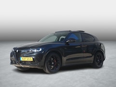 Alfa Romeo Stelvio - 2.0 Turbo 280pk AWD Veloce | Schuif/Kanteldak | Adapt. Cruise | Matrix LED | Winter Pack |