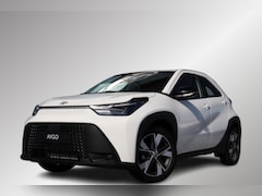 Toyota Aygo X - Hybrid 115 Play GO, 17 Inch Lm velgen Nieuw en direct leverbaar met € 1.750, - Inruilvoord