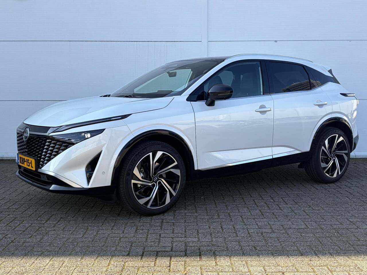 Nissan Qashqai - 1.5 e-Power Tekna Plus Stoel- en stuurwielverwarming / Voorruitverwarming / Massagestoelen - AutoWereld.nl