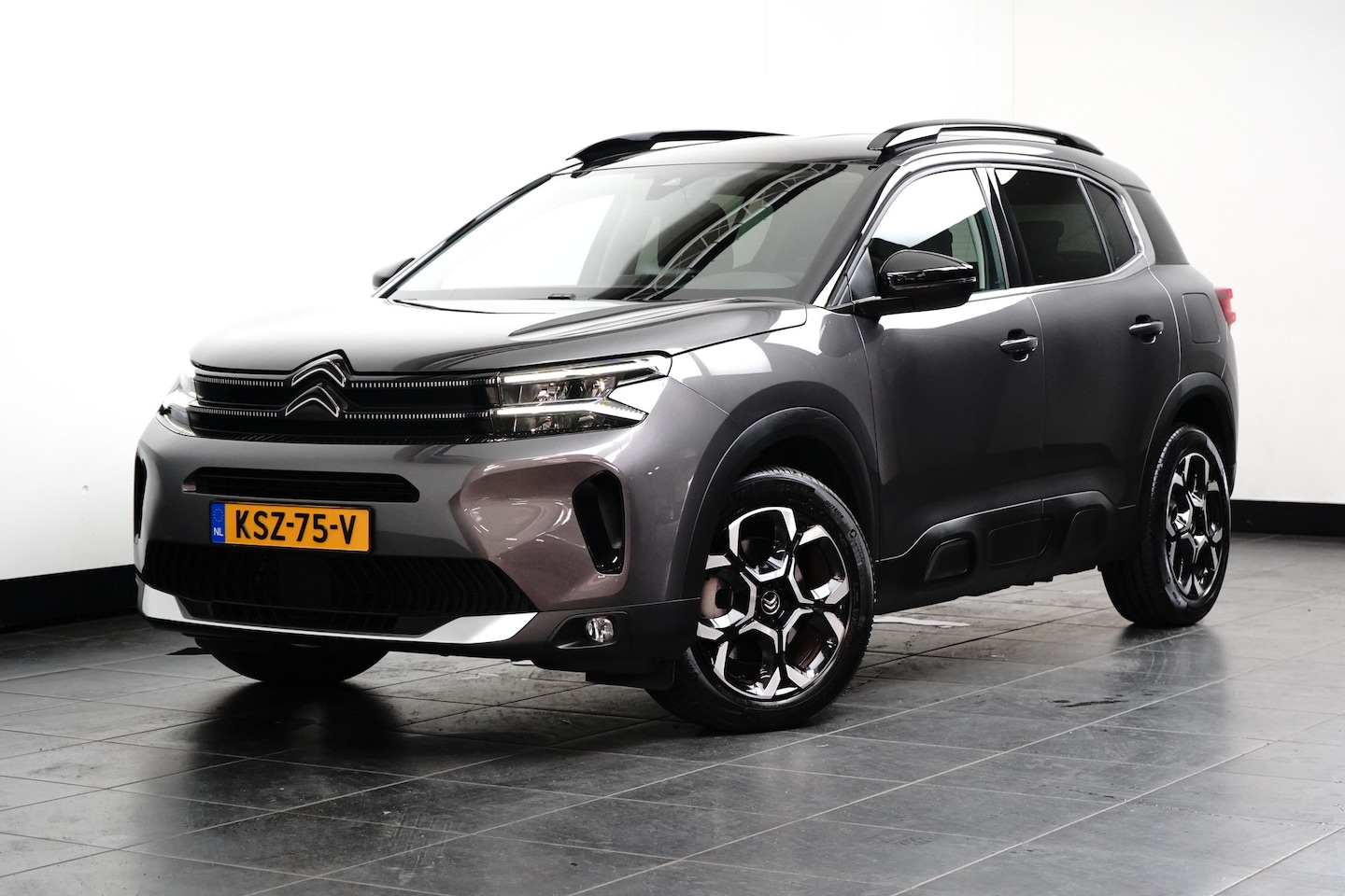 Citroën C5 Aircross - 1.6 Plug-in Hybrid 225 Business Plus SoH 96% | Apple Carplay / Android Auto | Navigatie | - AutoWereld.nl