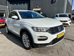 Volkswagen T-Roc - 1.0 TSI 115pk Style|Navi|Stoelverwarming