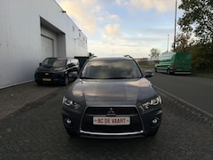 Mitsubishi Outlander - 2.0 Intro Edition - AUT/TRKHAAK/PDC/NAP