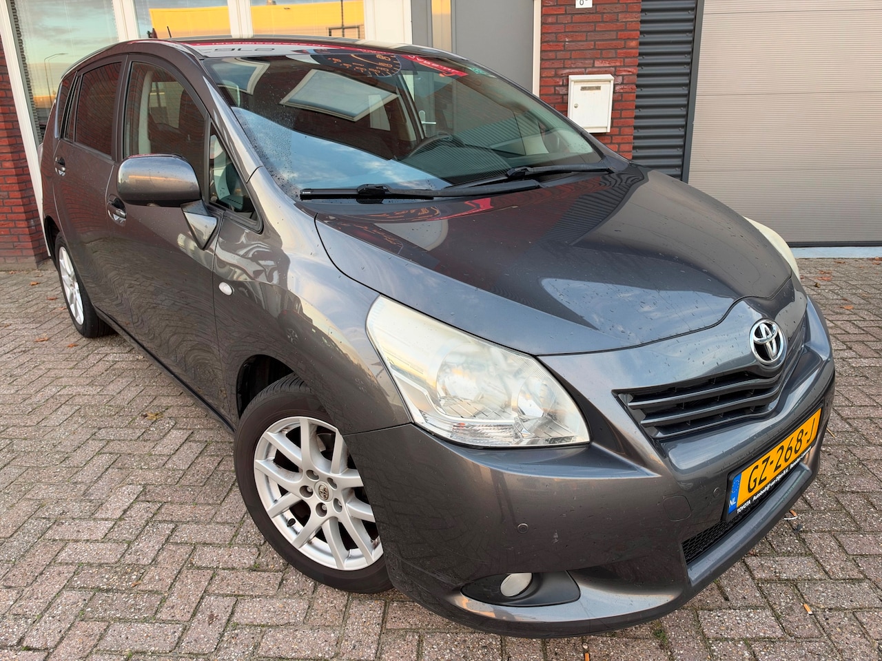 Toyota Verso - 1.8 VVT-i Business Titanium / Navi / Camera / PDC / Cruise / Clima - AutoWereld.nl