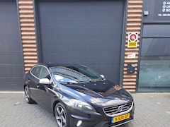 Volvo V40 - 1.6 T3 R-Design