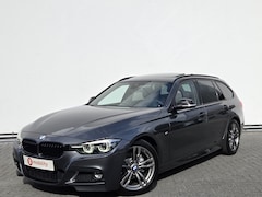BMW 3-serie Touring - 320i High Executive M-Sport Trekhaak 1800kg Apple CarPlay NL Auto | Head-Up | Panoramadak