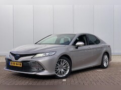 Toyota Camry - 2.5 Hybrid Premium / JBL Audio / Stoelverwarming / Heads-Up Display / Camera / Parkeersens