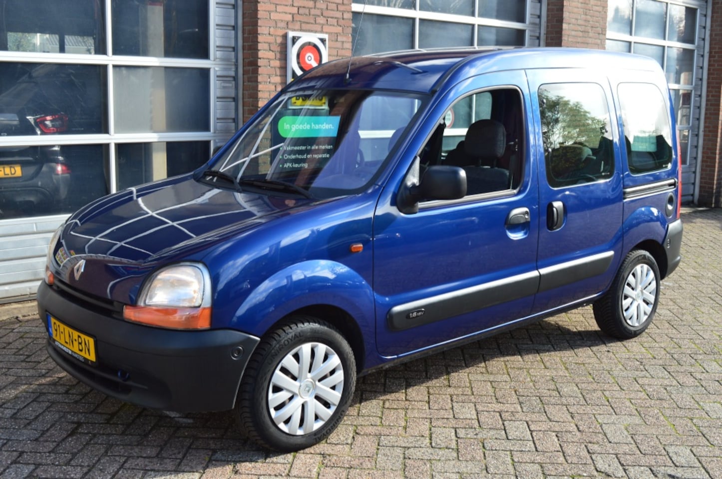 Renault Kangoo - 1.6-16V Expression 1.6-16V Expression, Airco, Elektrische ramen, 2x schuifdeur - AutoWereld.nl
