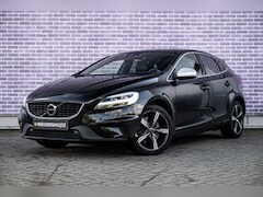 Volvo V40 - 1.5 T3 Polar+ Sport | Panoramadak | Harman / Kardon | Stoelverwarming | on Call | Nubuck |