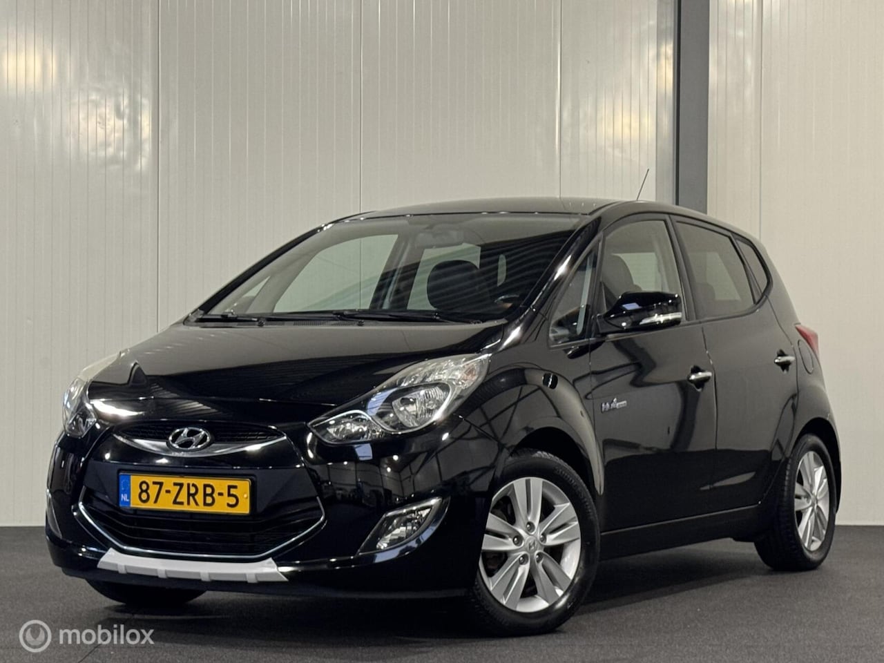 Hyundai ix20 - 1.4i Pro [ NAP trekhaak leder cruise climate ] - AutoWereld.nl
