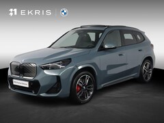 BMW iX1 - eDrive20 67 kWh M Sport Edition | SOH 100% | Trekhaak | Panoramadak | 19inch | M-Sport Pro
