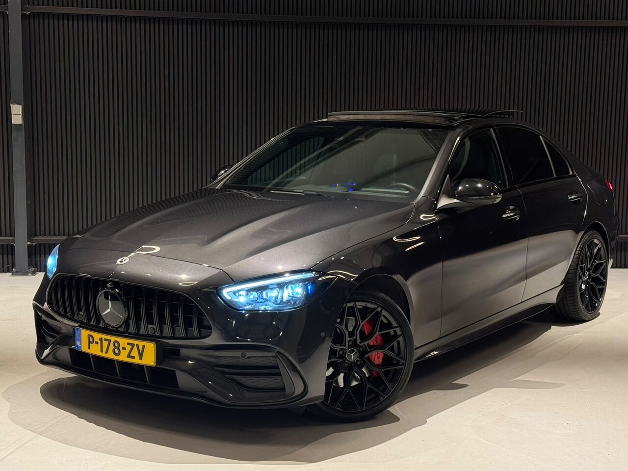 Mercedes-Benz C-klasse - 300e AMG Line|HUD|360 Camera|Panoramadak|Memory| - AutoWereld.nl