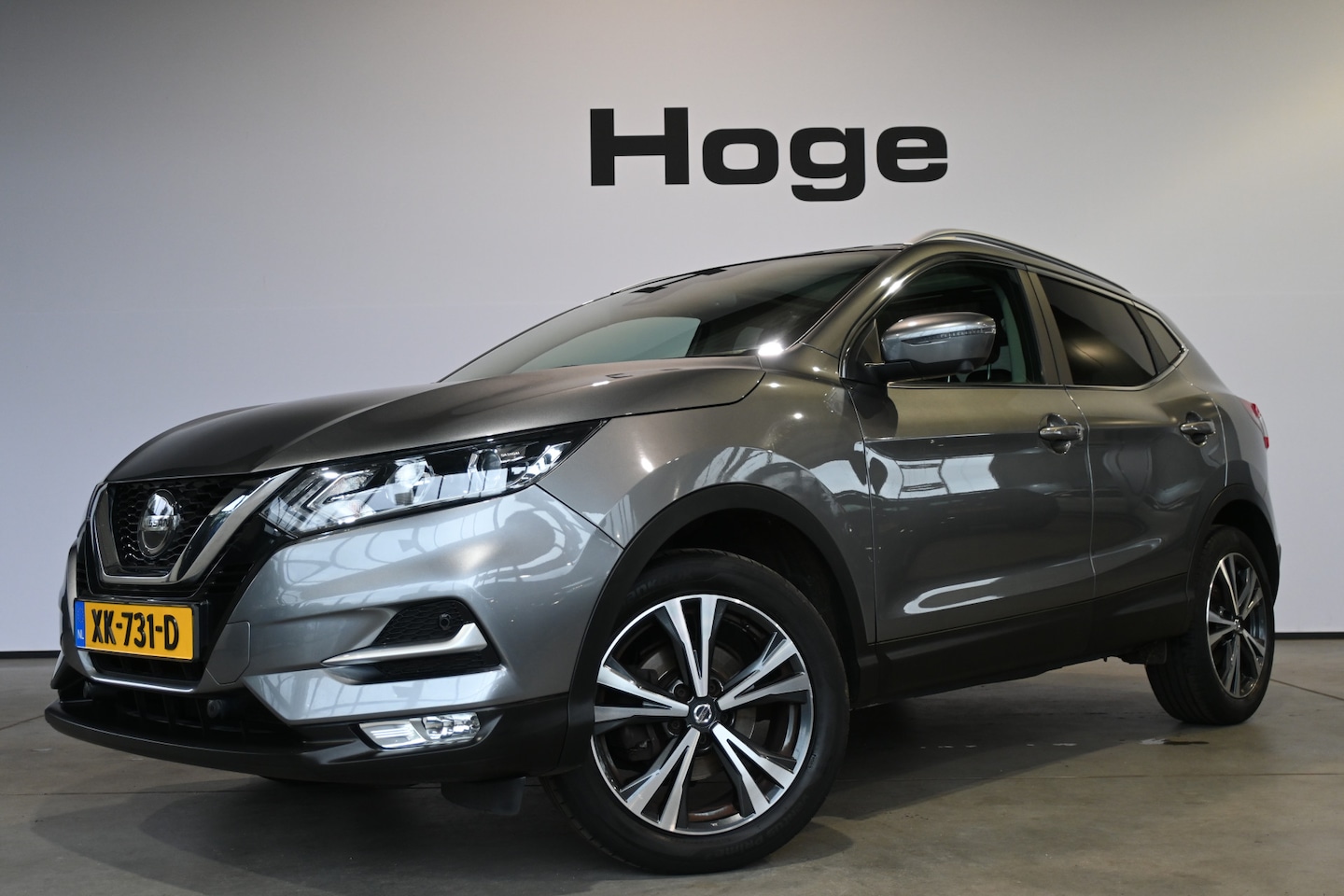 Nissan Qashqai - 1.2 N-Connecta Clima Cruise Panoramadak Navigatie Camera PDC Afneembare Trekhaak Inruil Mo - AutoWereld.nl