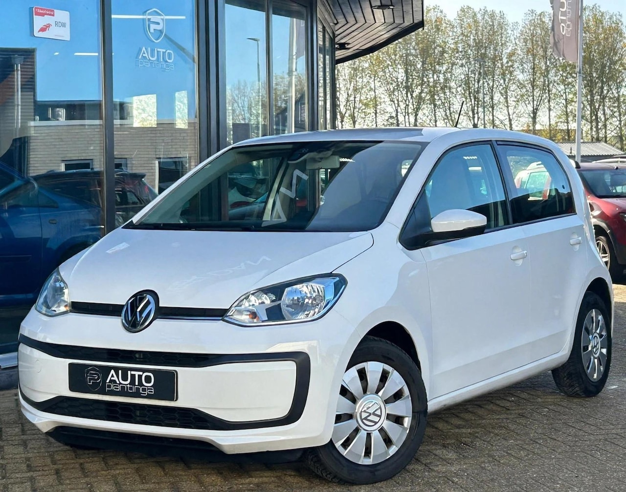 Volkswagen Up! - 1.0 BMT move up! | NL AUTO | NAP | DEALERONDERHOUDEN | 5 Deurs | Airco | Bluetooth | DAB+ - AutoWereld.nl