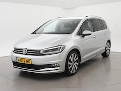 Volkswagen Touran - 1.5 TSI 150 PK DSG AUT. 7-PERS HIGHLINE + TREKHAAK | ADAPTIVE CRUISE | MASSAGE | CAMERA |