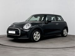 MINI Cooper - Hatchback Essential Automaat / LED / Multifunctioneel stuurwiel / Cruise Control / PDC